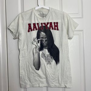 Vintage Aaliyah Graphic Tee